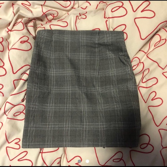 plaid skirt - Picture 2 of 2